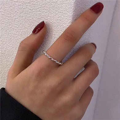 Simple Vintage Women's Ring