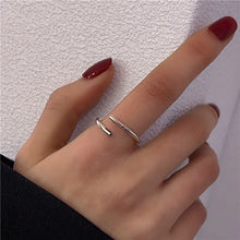 Simple Vintage Women's Ring