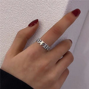 Simple Vintage Women's Ring